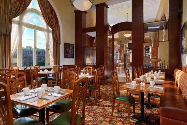Maisto kainos Armėnijoje: nuo vandens ir duonos iki maisto produktų ir restoranų.